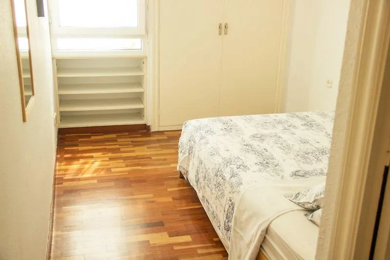 Sweet Bcn Three Bedroom Apartment Barcelona Spain