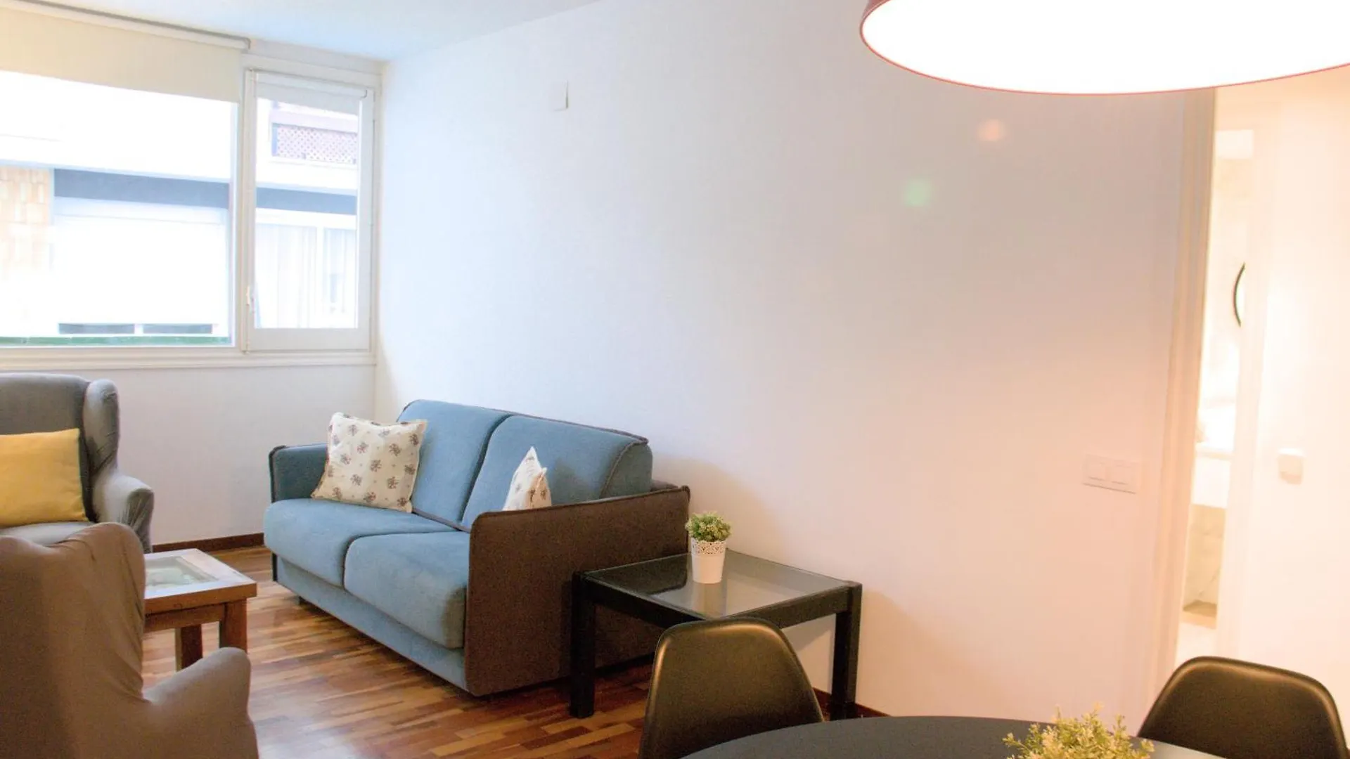 Sweet Bcn Three Bedroom Apartment Barcelona