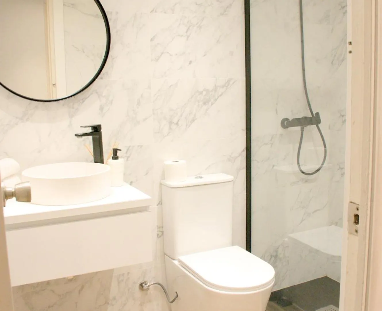 Sweet Bcn Three Bedroom Apartment Barcelona 0*,