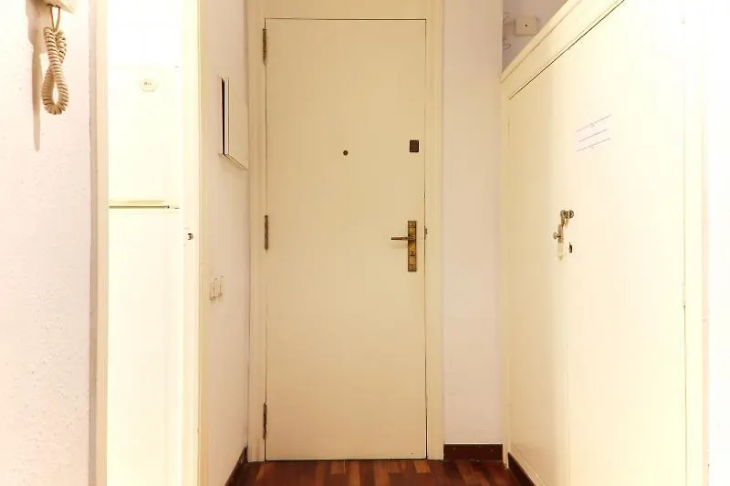 Sweet Bcn Three Bedroom Apartment Barcelona 0*,
