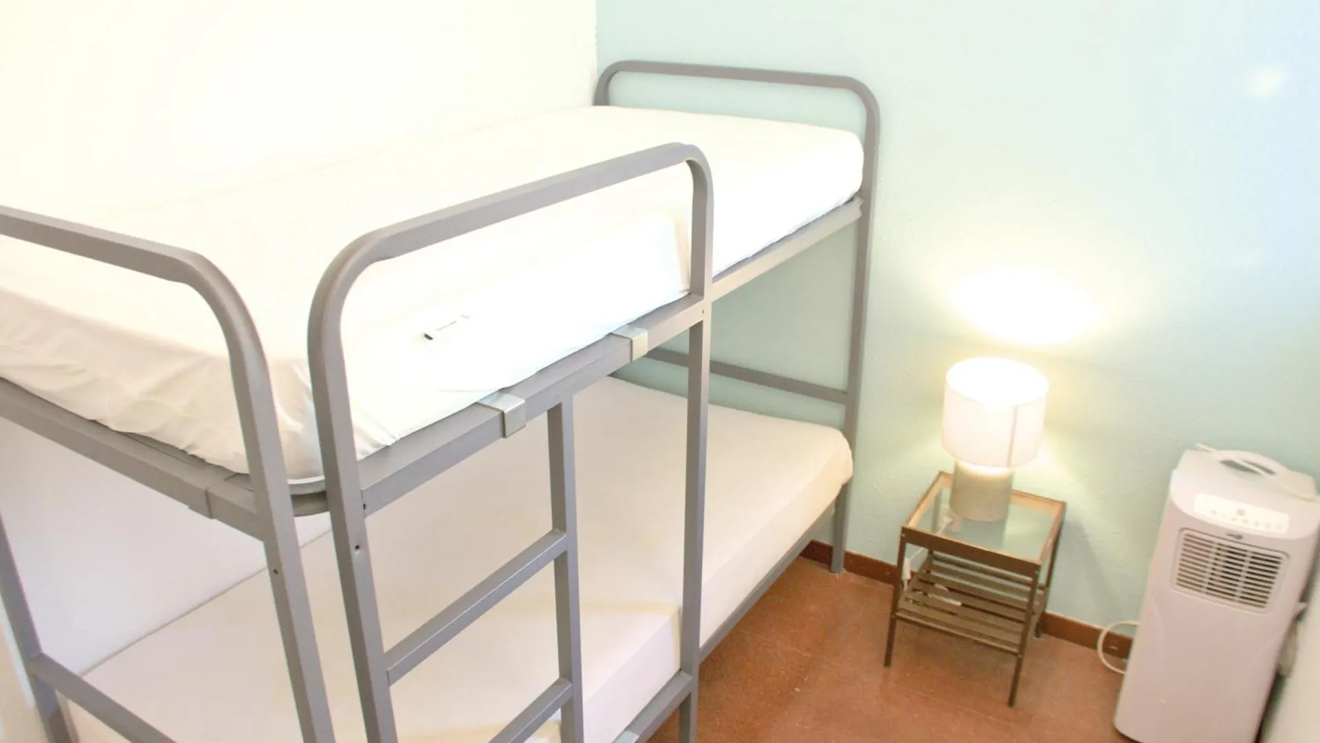 Sweet Bcn Three Bedroom Apartment Barcelona 0*,  Spain