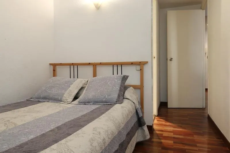 Sweet Bcn Three Bedroom Apartment Barcelona