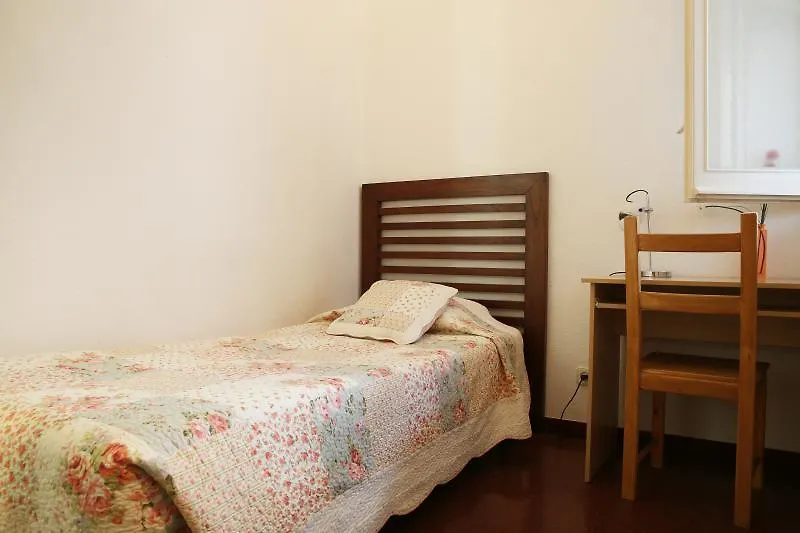 Sweet Bcn Three Bedroom Apartment Barcelona